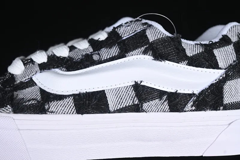 All categories Vans Vans series Vans Low Vans low-top Vans Knu Skool checkerboard washed denim low-top casual sneakers VN000CS0239